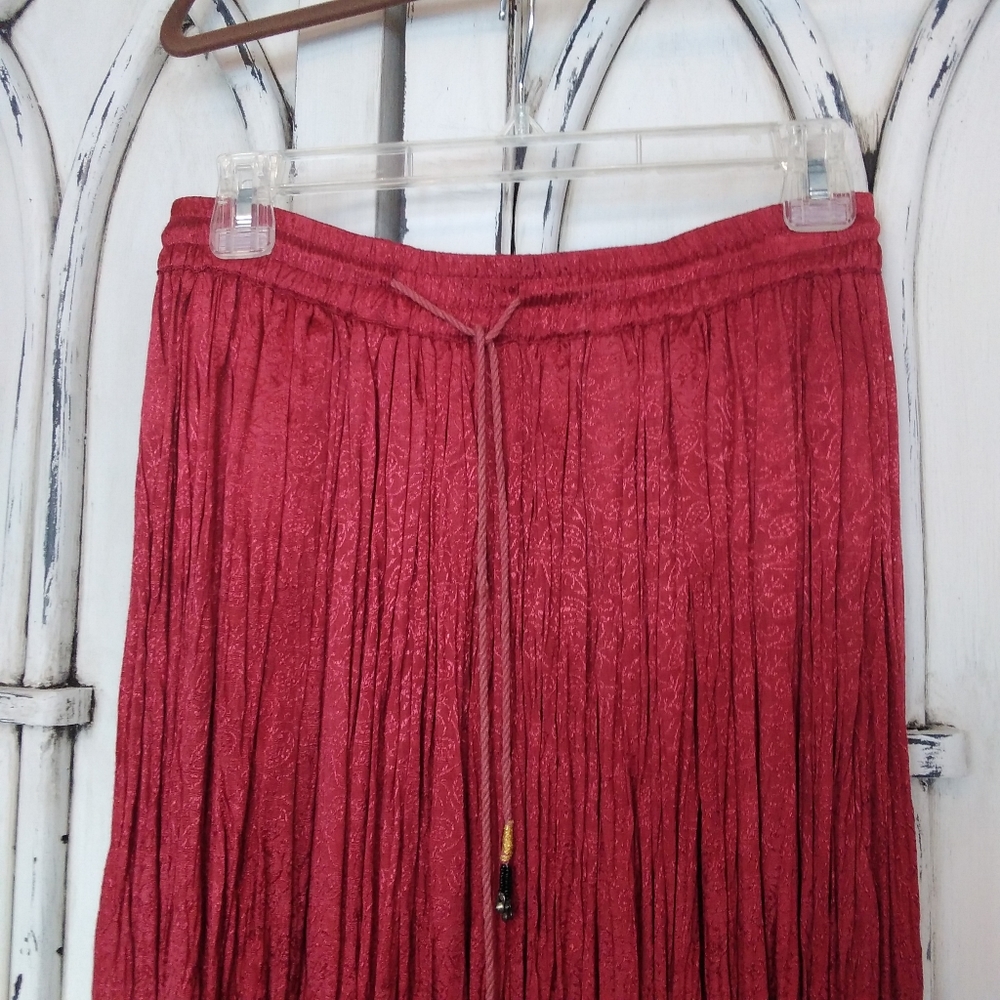 Red Maxie skirt
